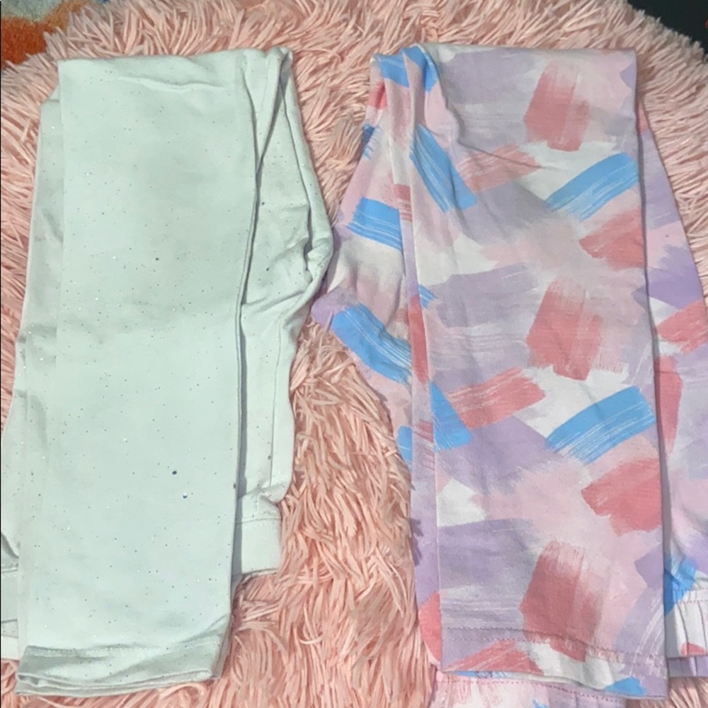 Two pairs girl’s leggings!